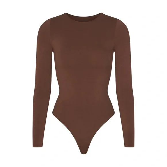 Skims- Essential Crewneck Neck Long Sleeve Bodysuit - Picture 1 of 7